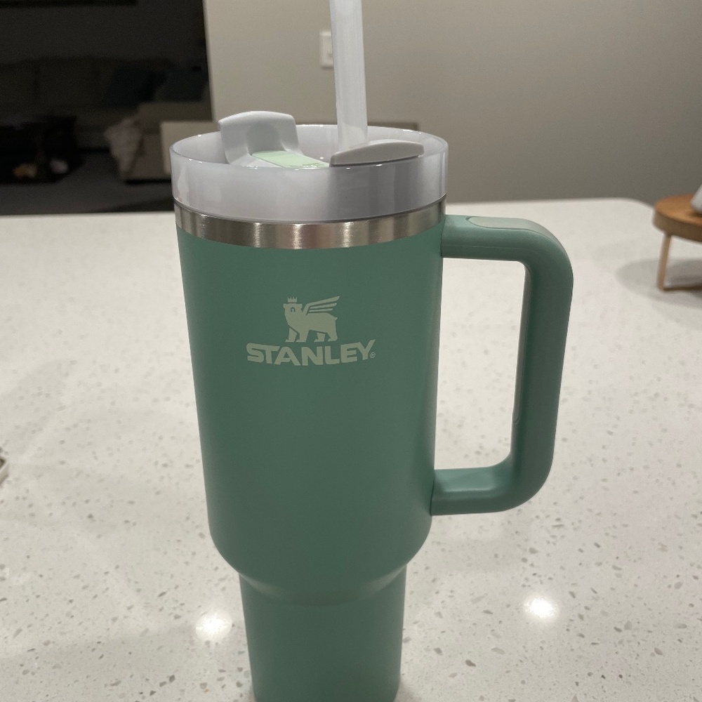 Stanley 40oz Stainless Steel Adventure Quencher Tumbler wHandle